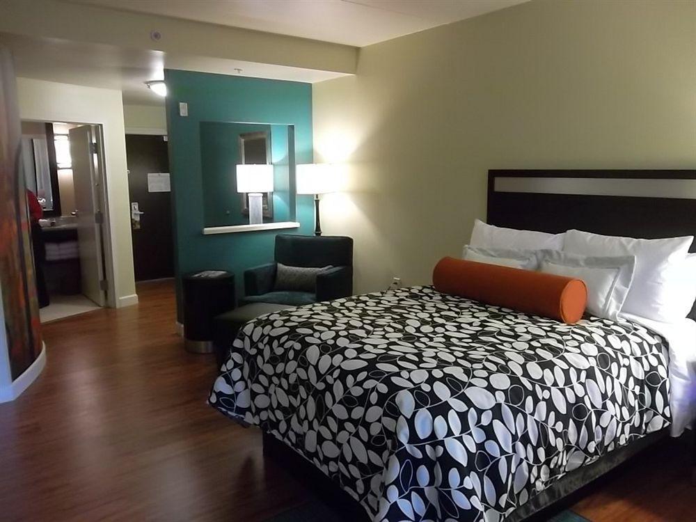 Hotel Indigo Atlanta Airport College Park By Ihg Ngoại thất bức ảnh